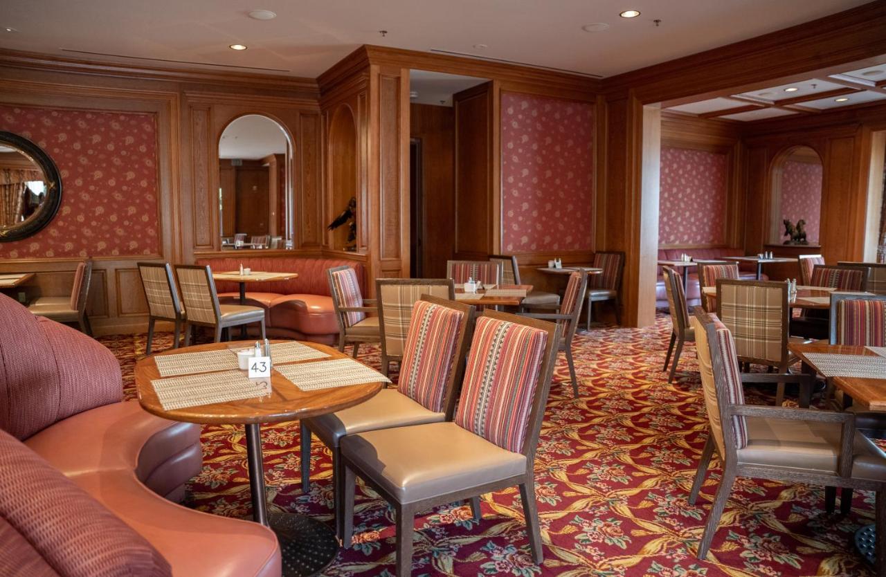 | Little America Hotel & Resort Cheyenne