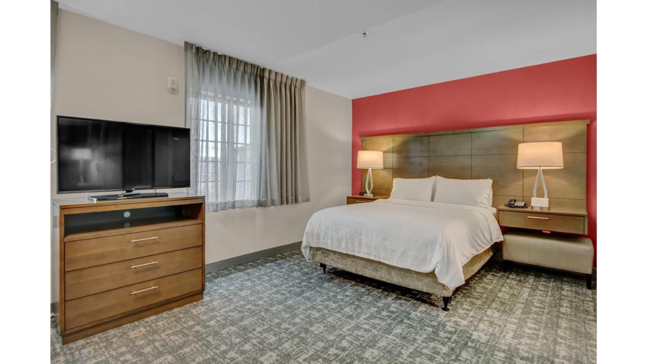 Studio Queen Suite with Mobility Accessible Tub - Non-Smoking at Staybridge Suites Salt Lake-West Valley City, an IHG Hotel