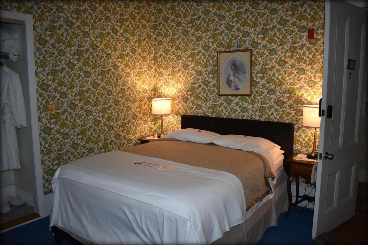  | Inn at the Agora