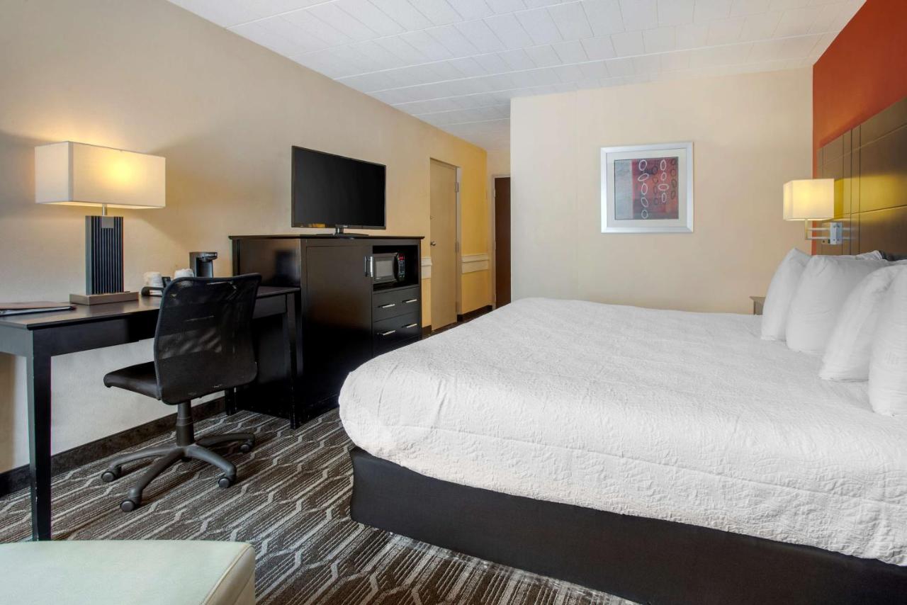 | Best Western Plus Poconos Hotel