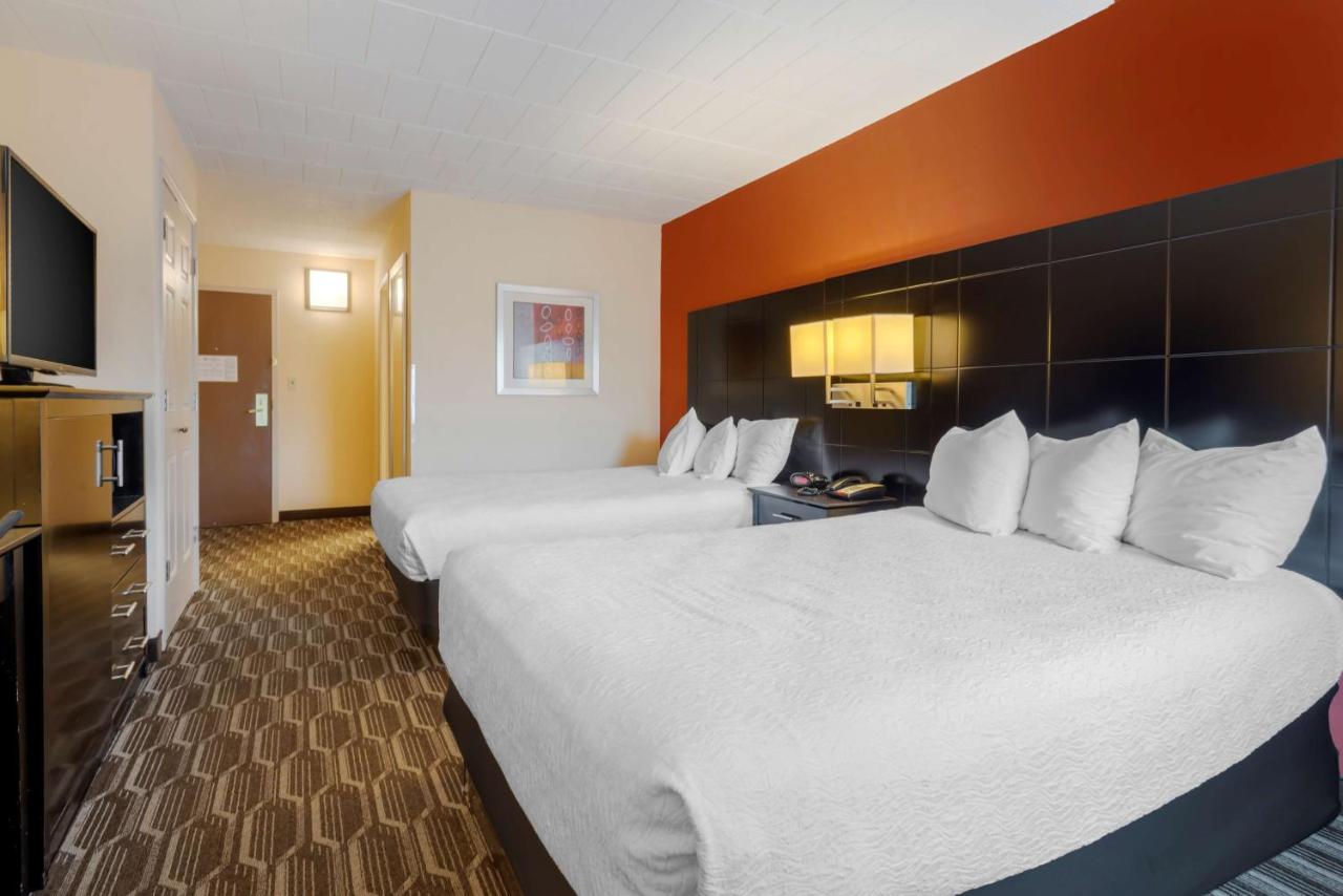 | Best Western Plus Poconos Hotel