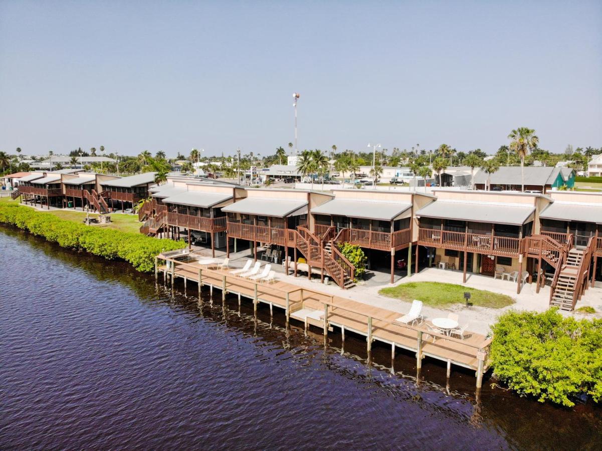 | River Wilderness Waterfront Cabins