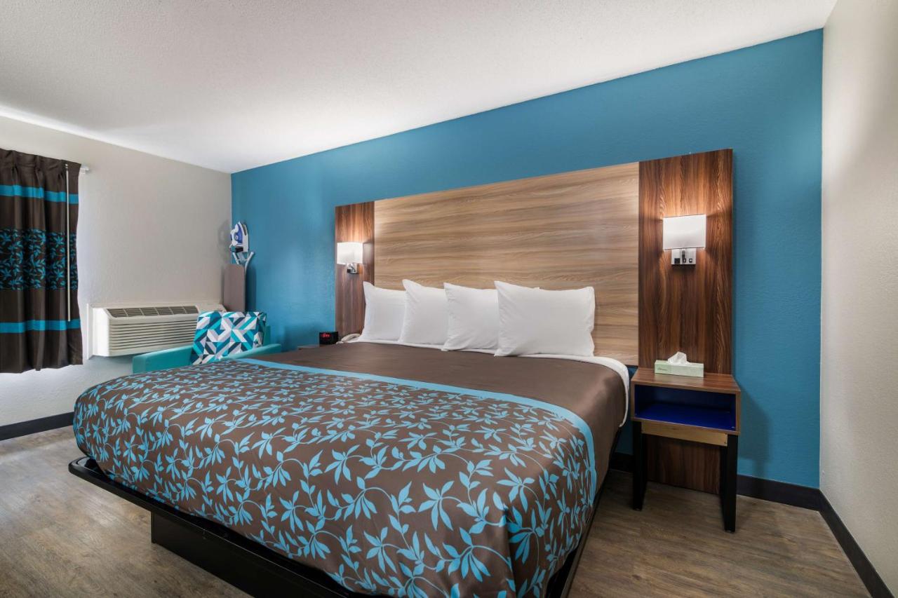 King Room at SureStay Hotel by Best Western Lewiston