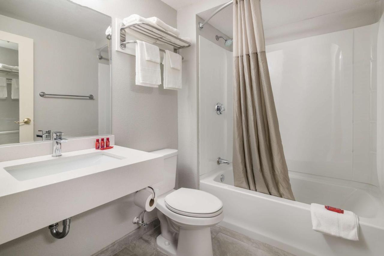 Queen Room with Two Queen Beds at SureStay Hotel by Best Western Lewiston