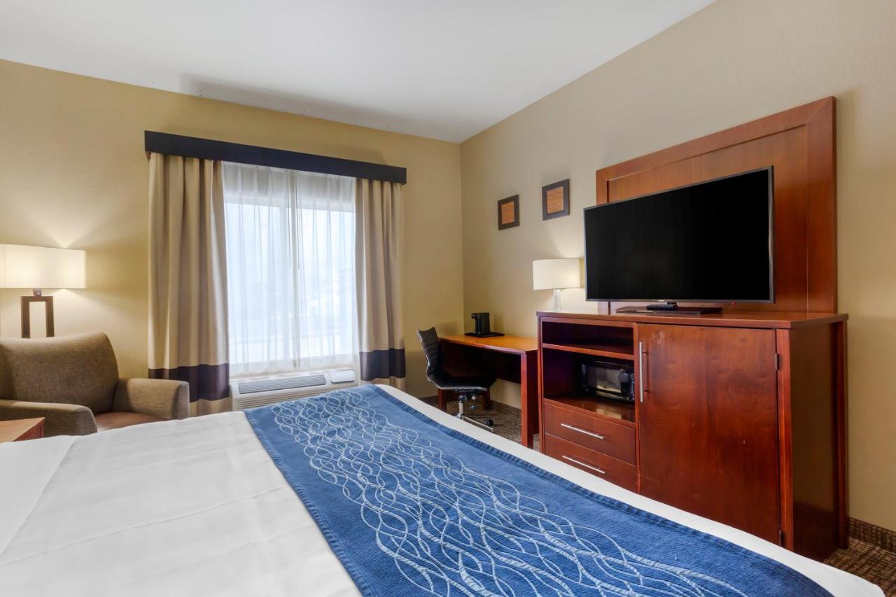 King Room - Disability Access - Non-Smoking at Comfort Inn & Suites Woods Cross - Salt Lake City North