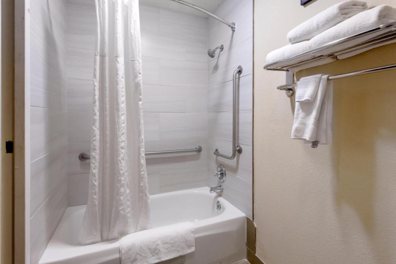 King Room - Accessible/Non-Smoking at Comfort Inn & Suites Woods Cross - Salt Lake City North