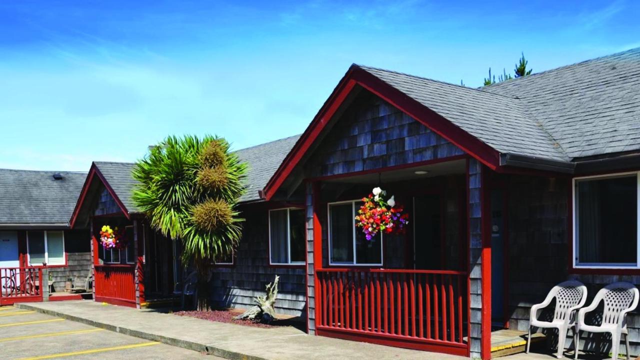 | Surf & Sand Inn