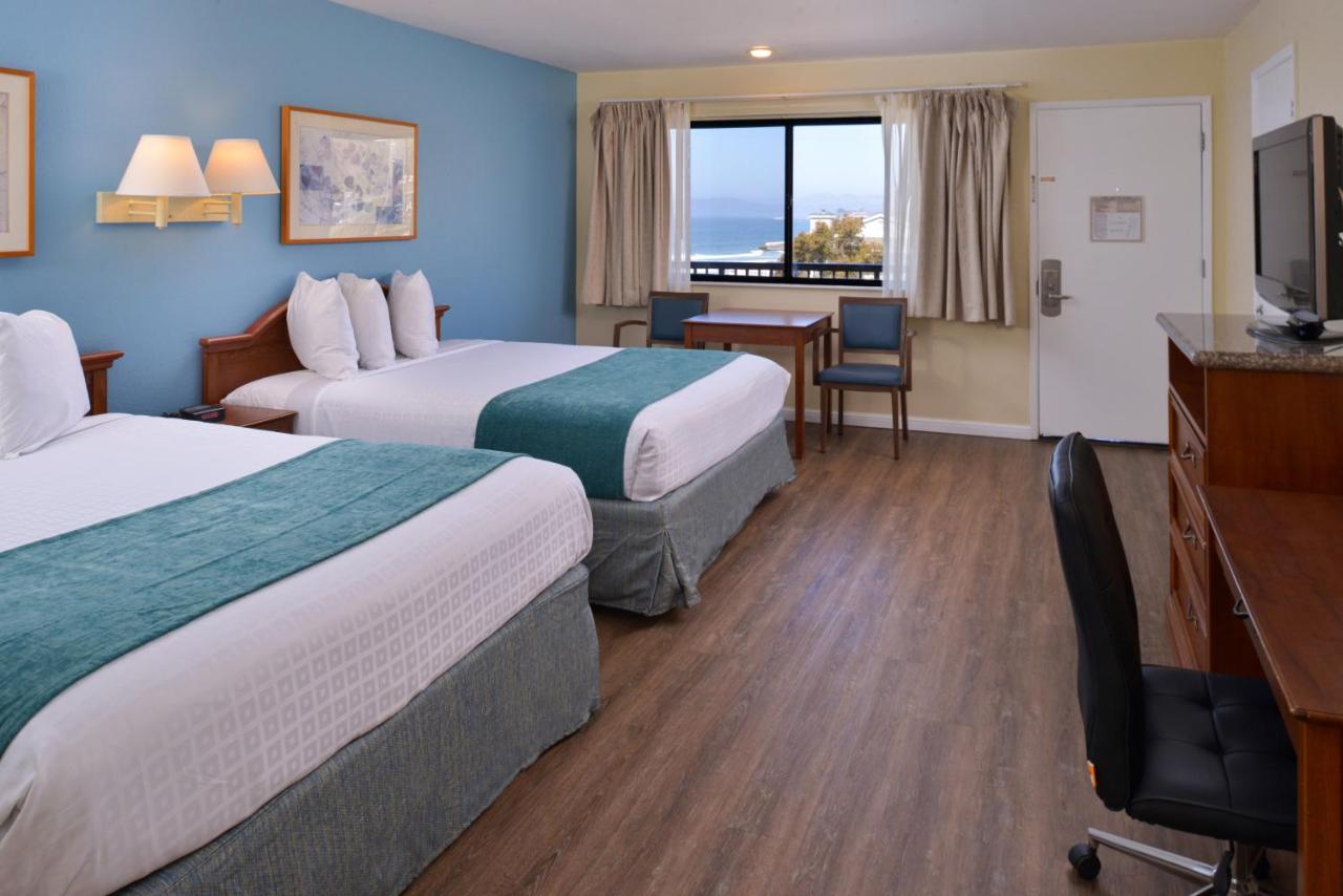  | Edgewater Inn and Suites