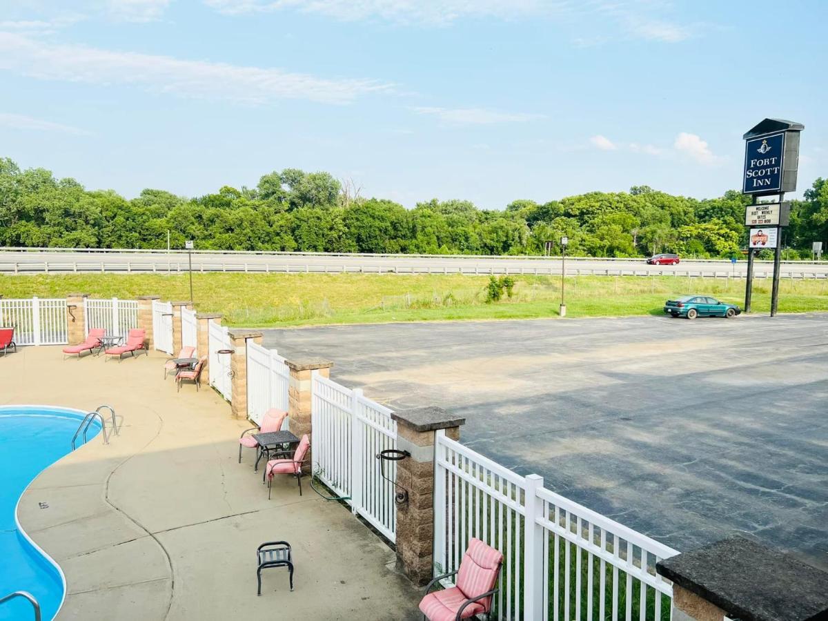 | Fort Scott Inn
