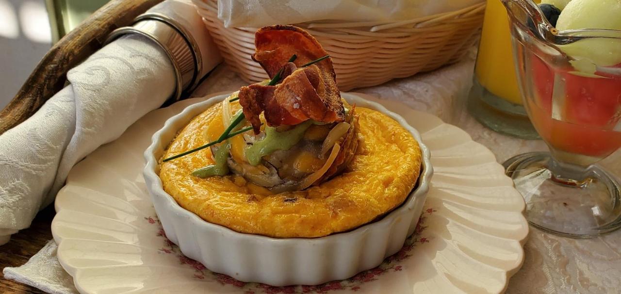  | Headlands Inn Bed and Breakfast