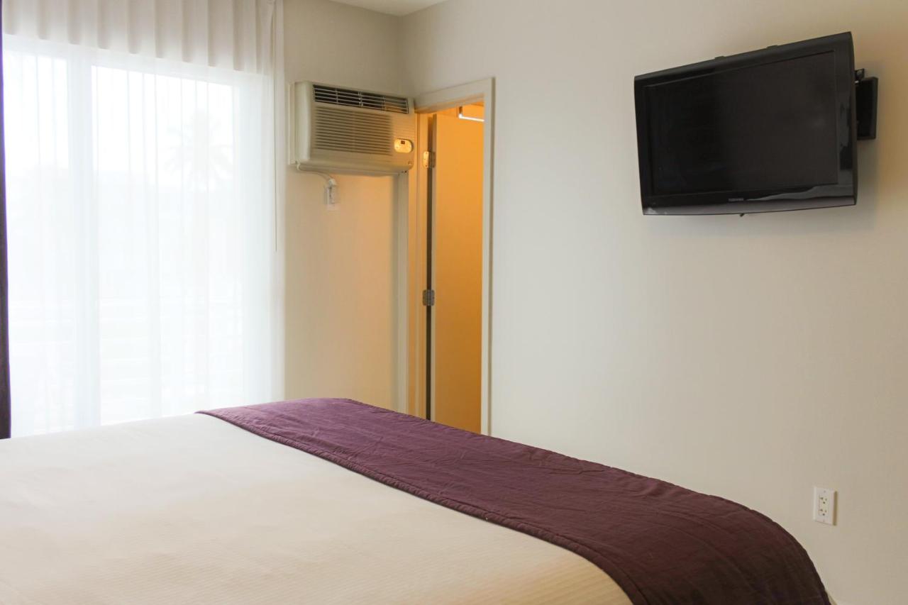 Standard King Room - No Resort Fee at Collins Hotel