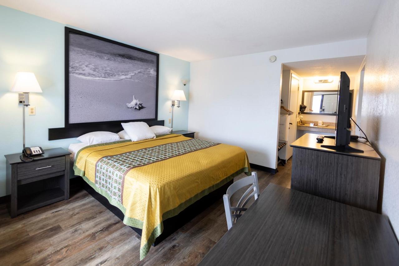  | Ocean Breeze Inn