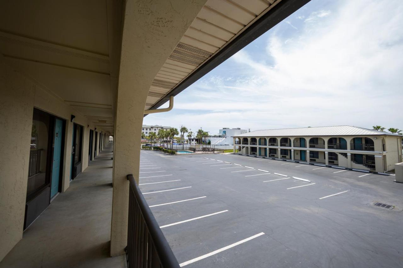  | Ocean Breeze Inn