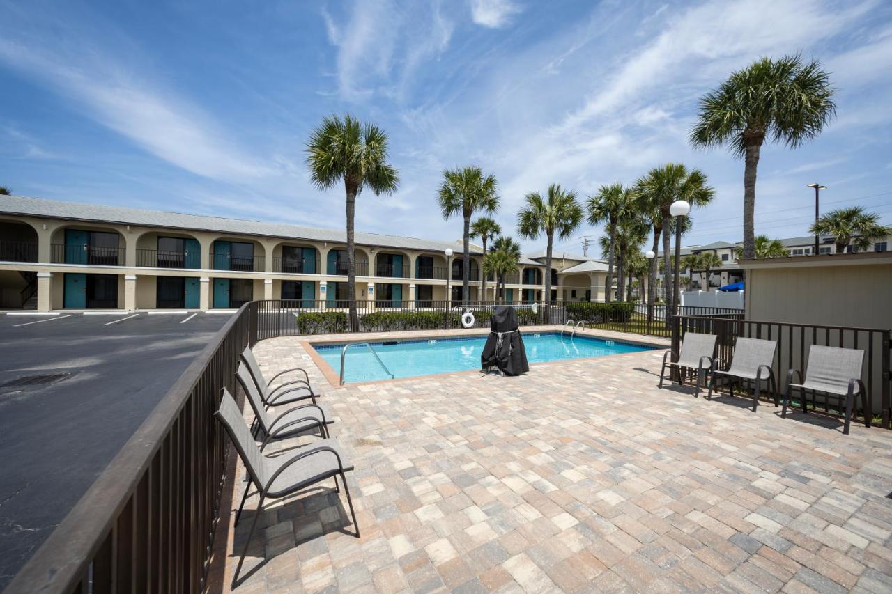  | Ocean Breeze Inn