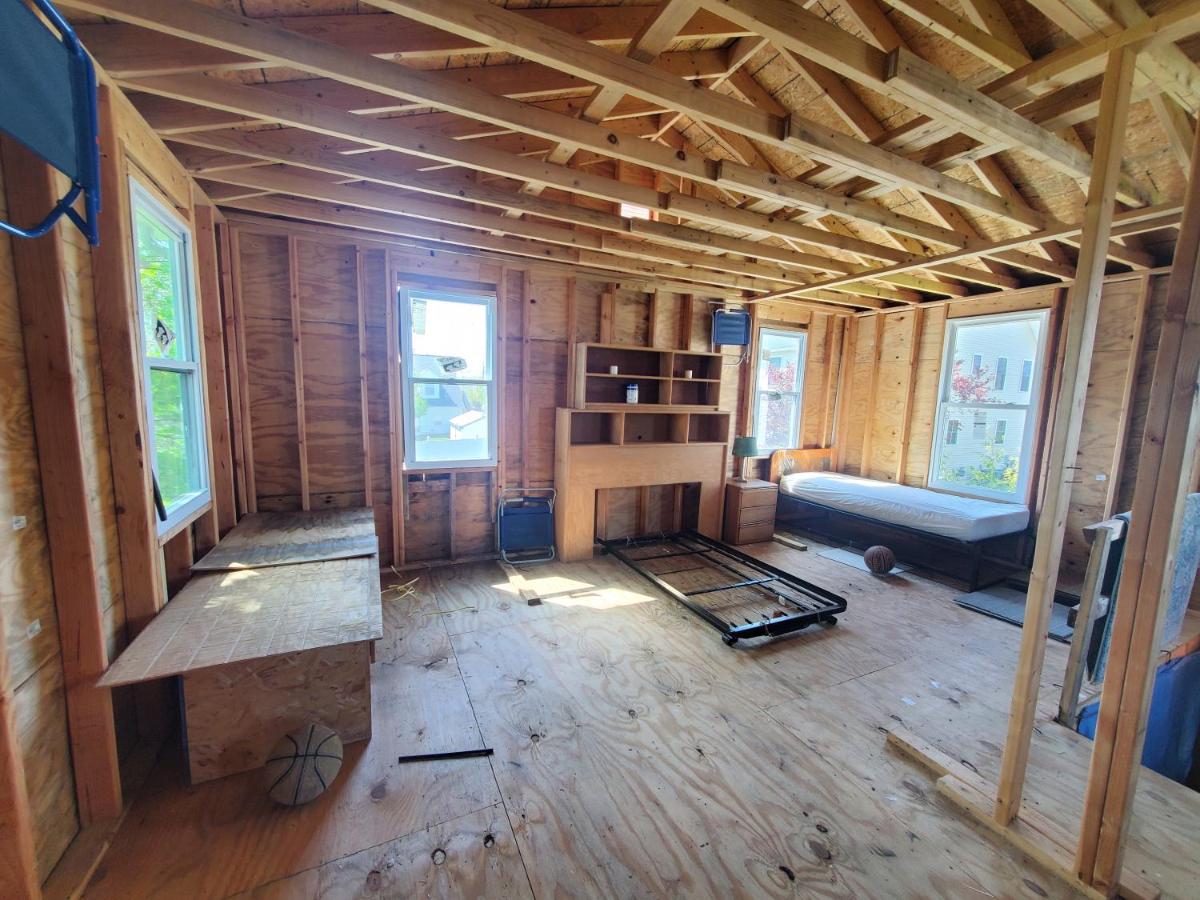  | Room in Cabin - Camping Cabin With Sauna Access 2nd Fl-