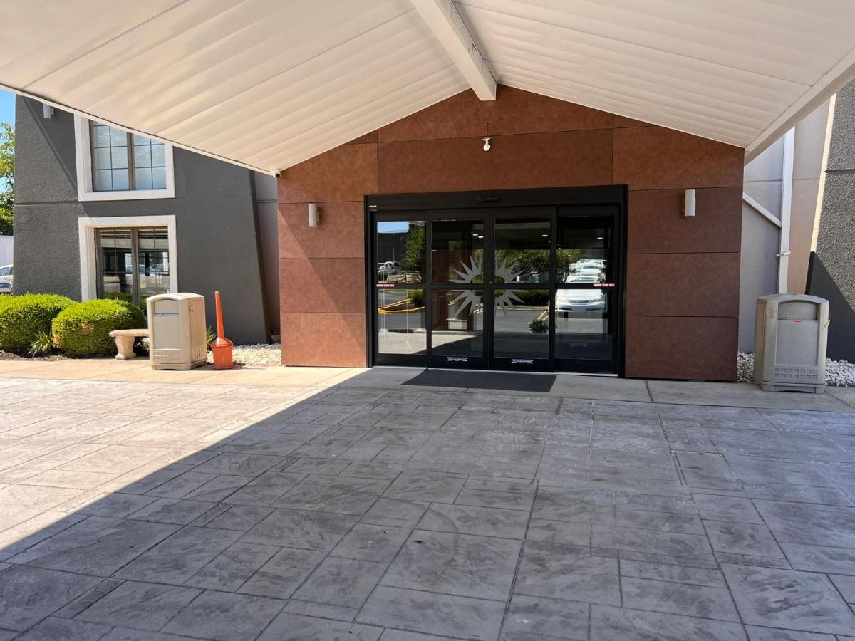 | La Quinta Inn by Wyndham Lexington