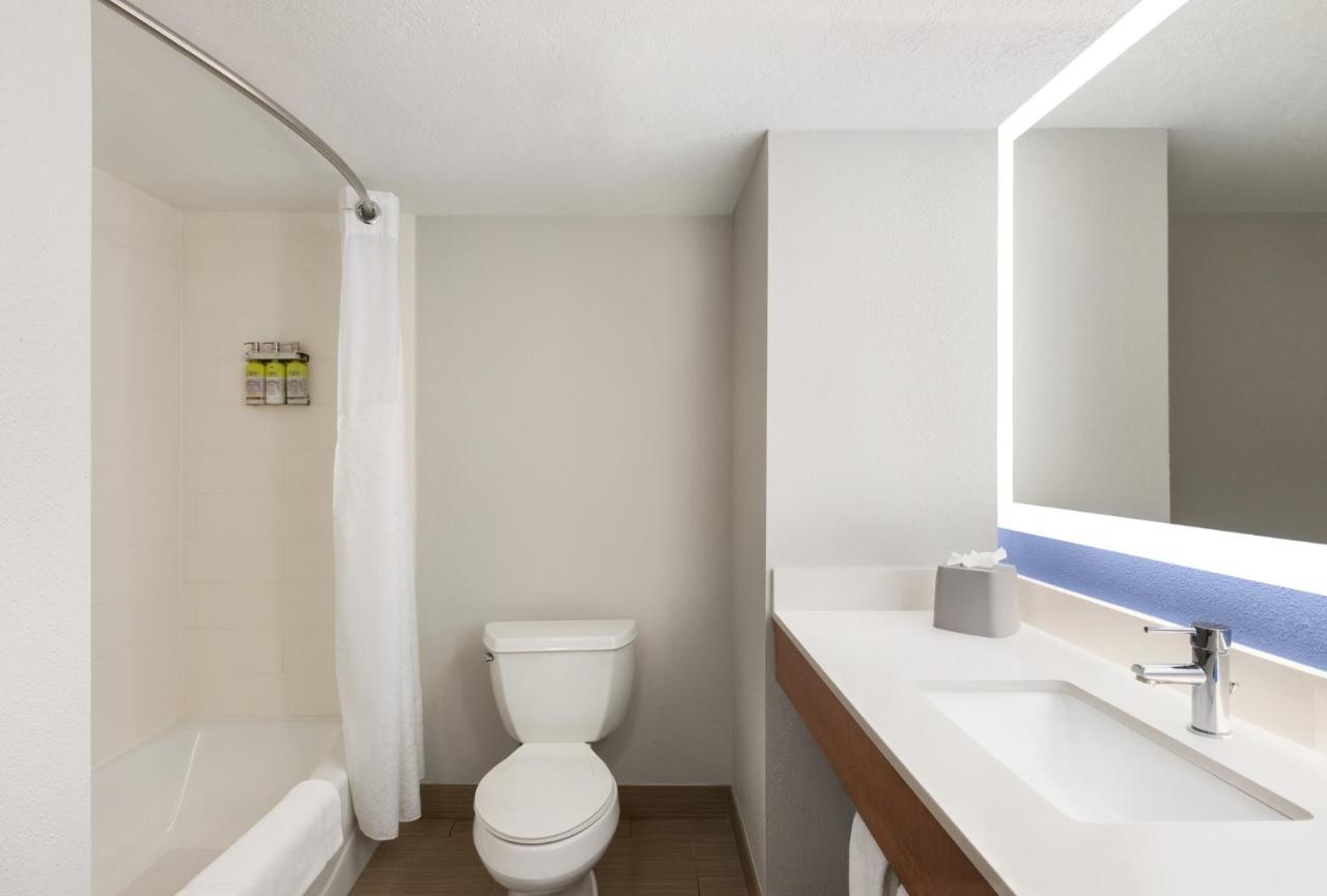  | Holiday Inn Express Vero Beach-West, an IHG Hotel