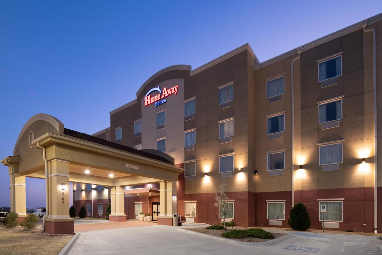 | Home Away Kitchen Suites Enid