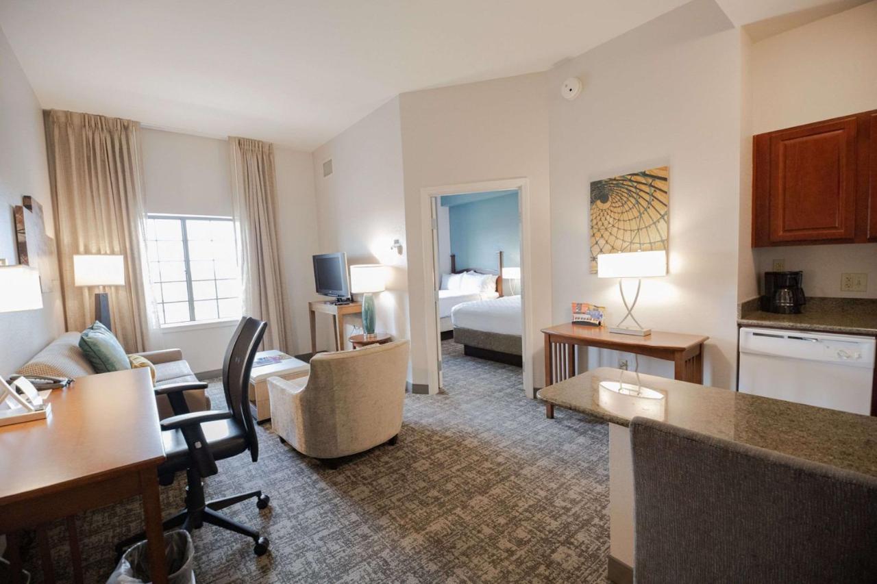 One-Bedroom King Suite at Sonesta ES Suites Baton Rouge University at Southgate