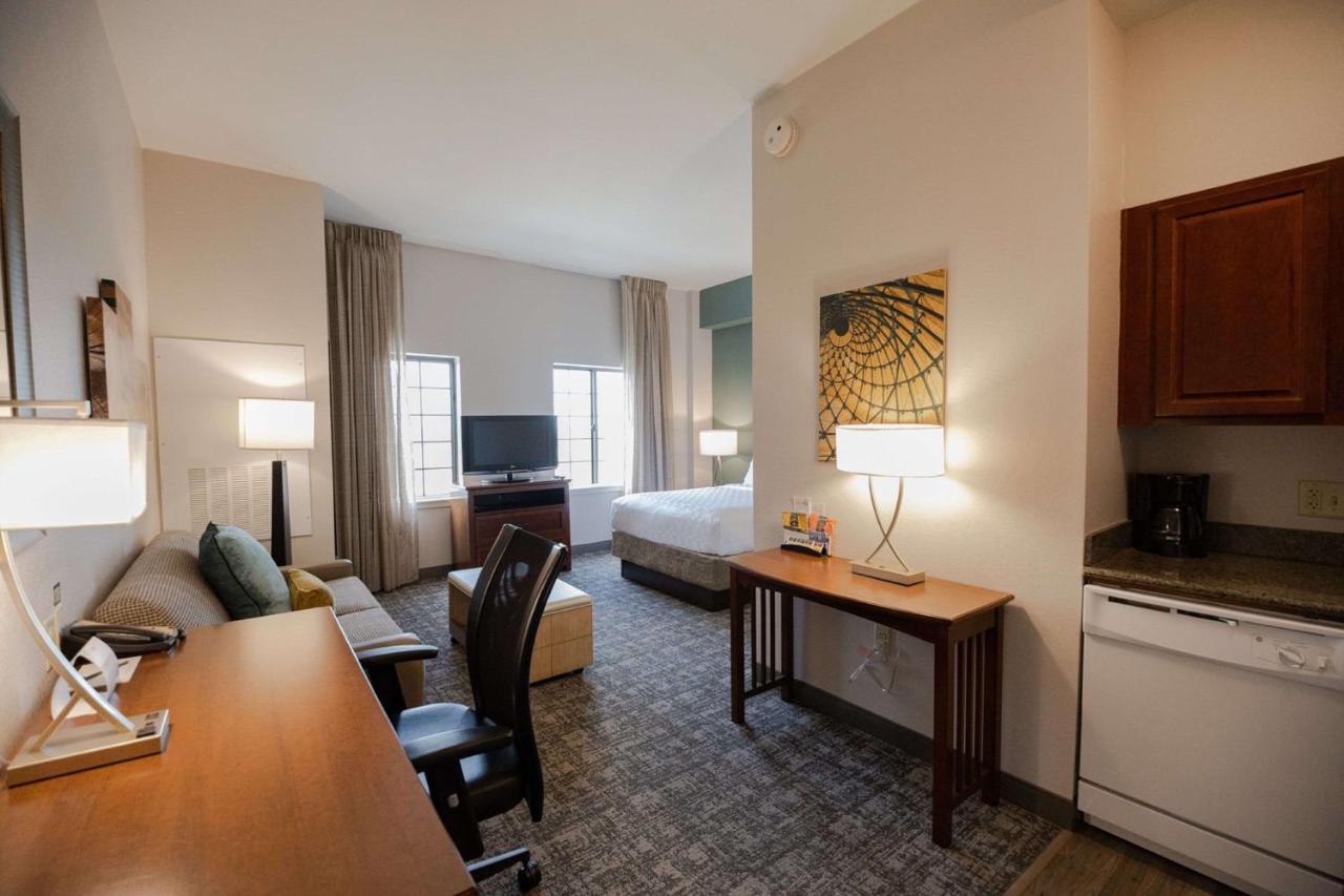 Studio King Suite at Sonesta ES Suites Baton Rouge University at Southgate