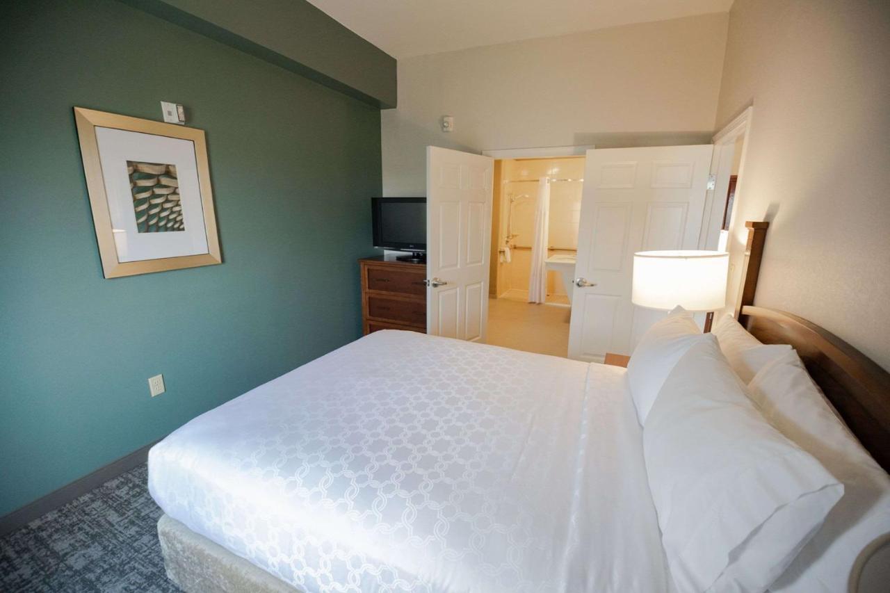 One-Bedroom King Suite at Sonesta ES Suites Baton Rouge University at Southgate