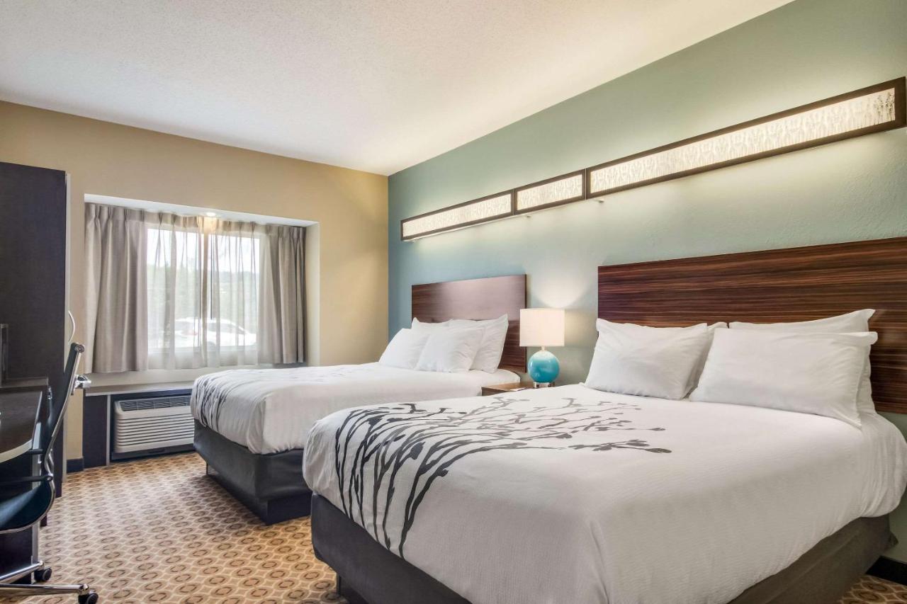 Room #134947024 at Microtel Inn & Suites by Wyndham Steubenville