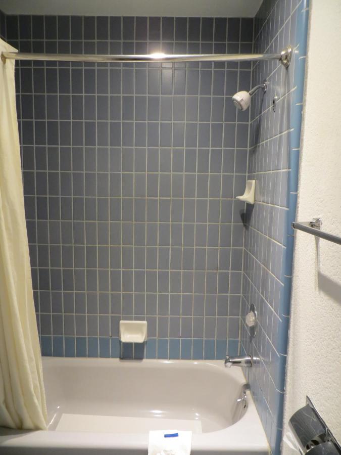 | Executive Inn & Suites Sacramento