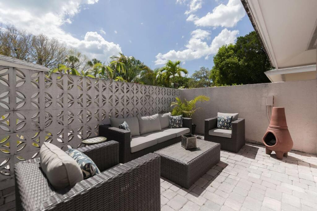  | Discover the beauty of Siesta Key at Siesta Villa Whispering Palms