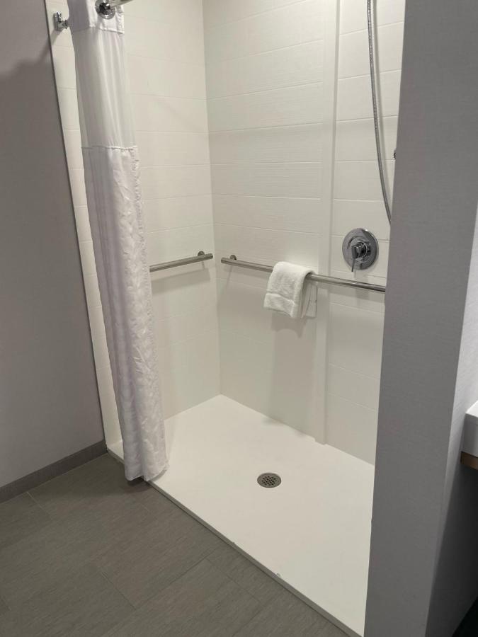 King Room with Roll-In Shower - Disability Access at Hyatt Place Tulsa Downtown