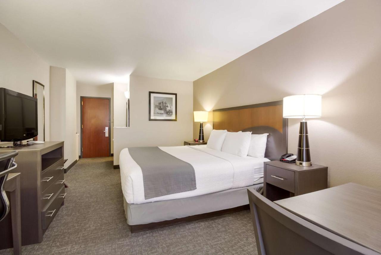  | SureStay Plus Hotel by Best Western Houston Medical Center