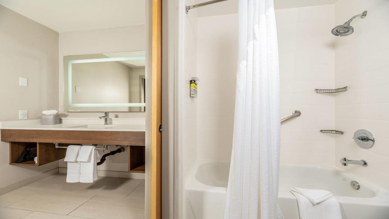 Superior King Suite - Non-Smoking at Holiday Inn Express Fremont-Milpitas Central by IHG