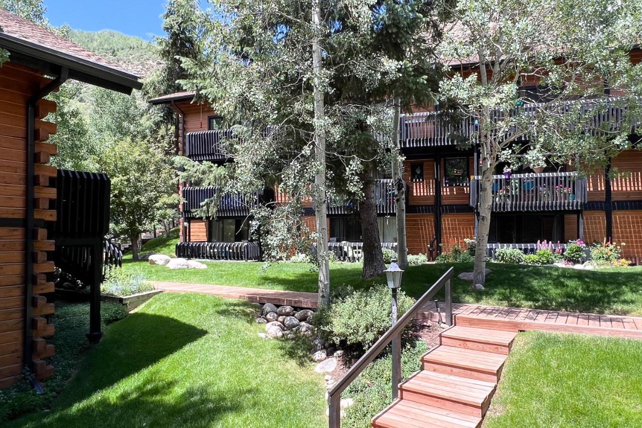 | Vail on the River