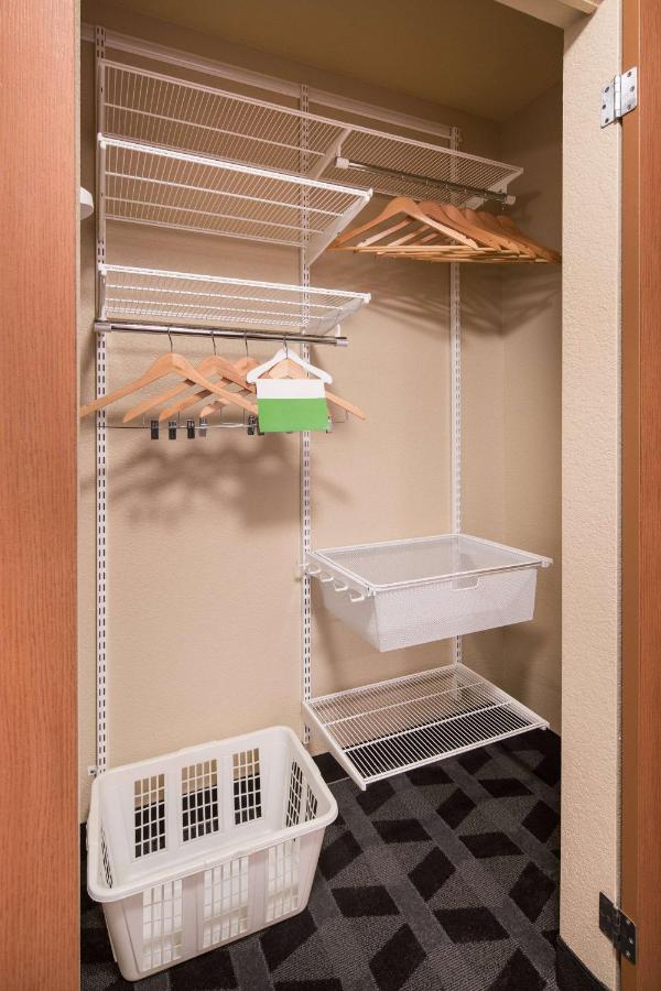 Mobility/Hearing Accessible Two Bedroom Suite - Queen in Each Shower at Sonesta Simply Suites Seattle Renton