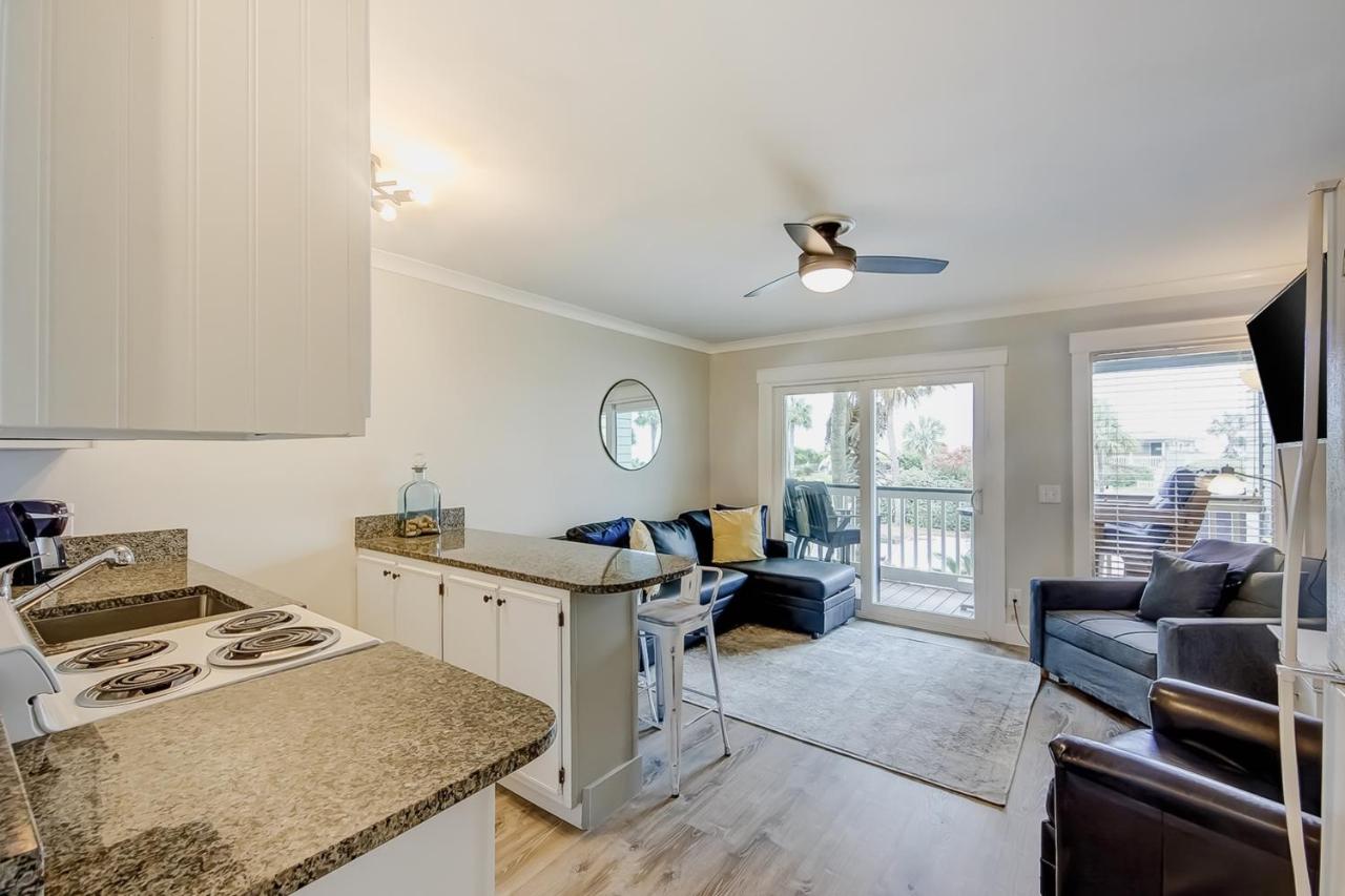 | Sea Cabin 121-B
