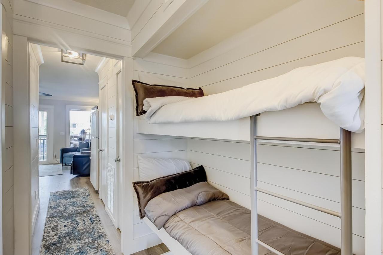  | Sea Cabin 121-B