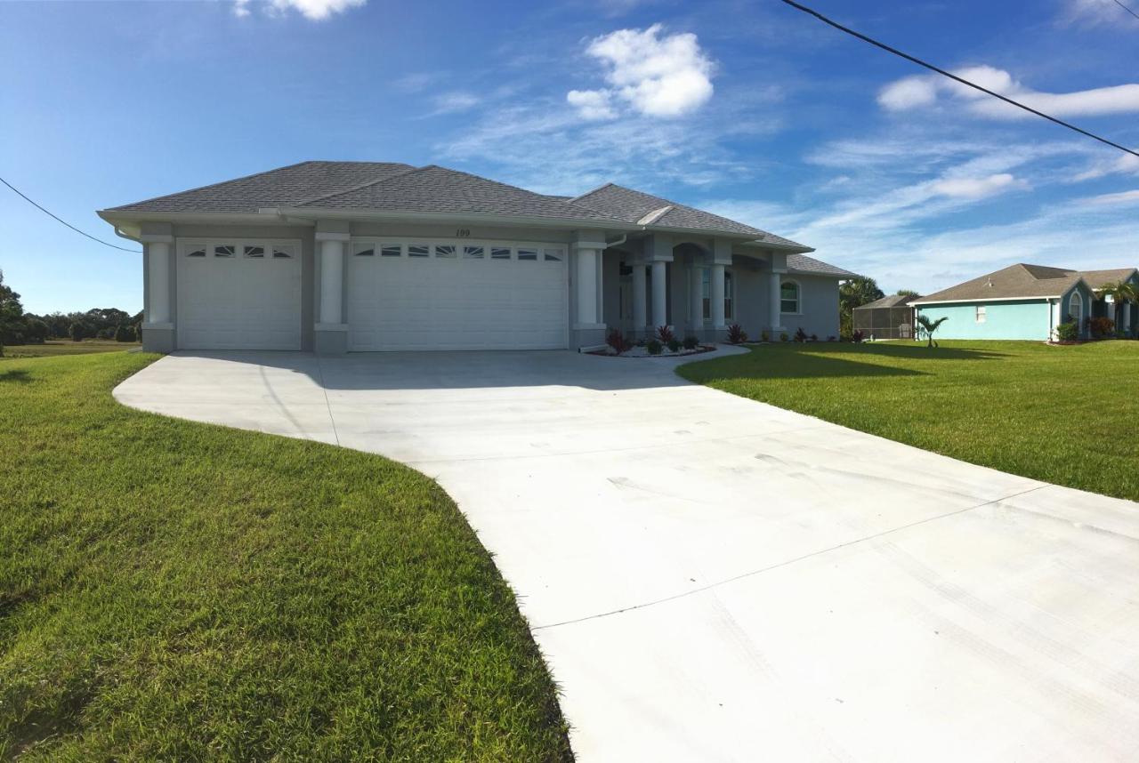 | Florida Secret - Private Villa with heated pool - sleeps 8