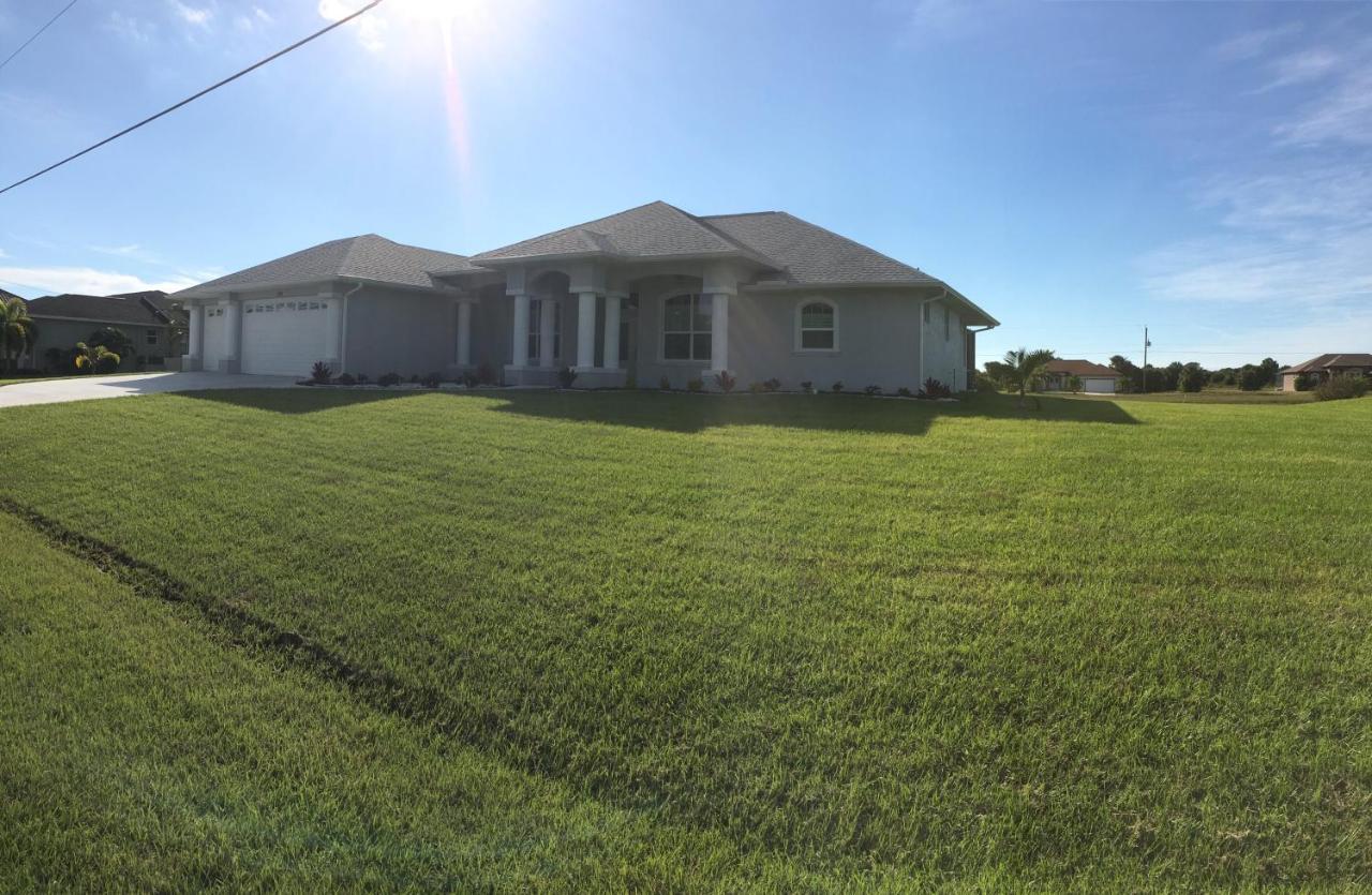 | Florida Secret - Private Villa with heated pool - sleeps 8