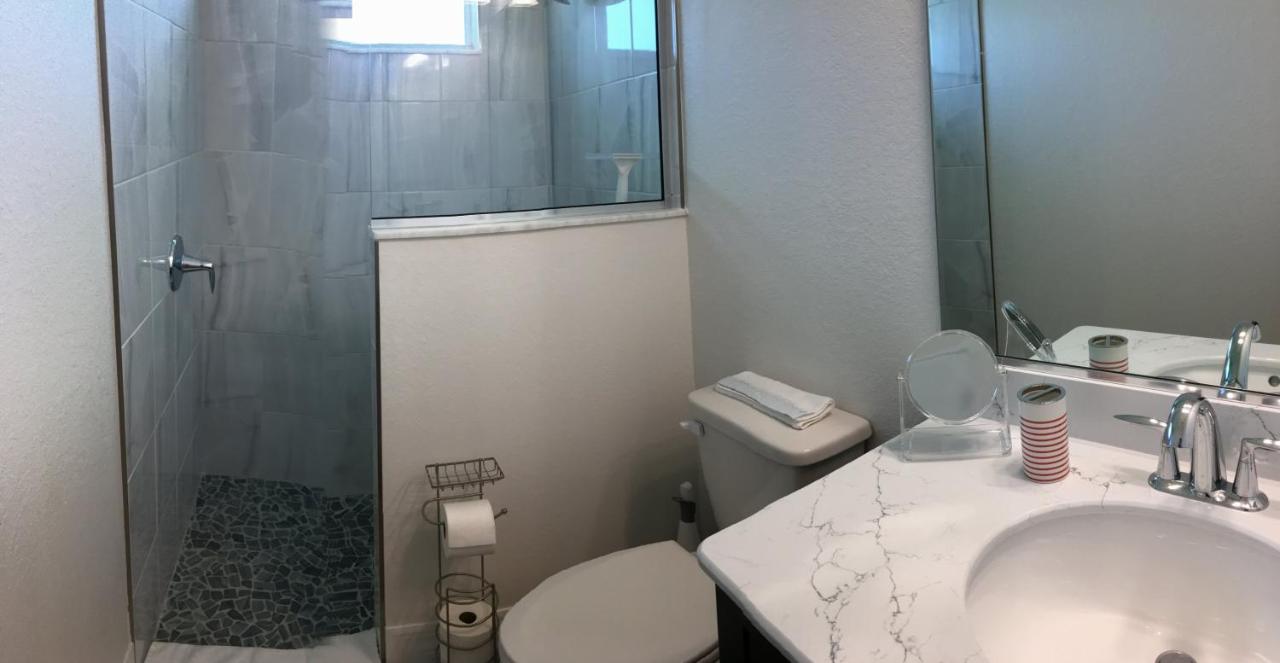 | Florida Secret - Private Villa with heated pool - sleeps 8