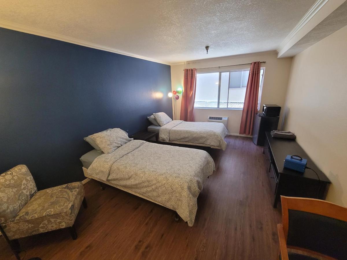 | (A11) Lovely Double Bed Unit