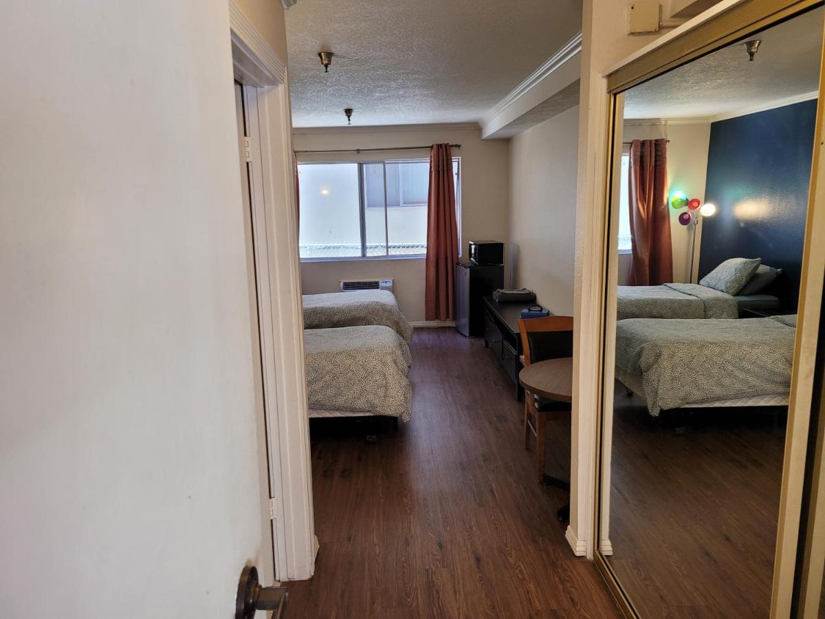 | (A11) Lovely Double Bed Unit