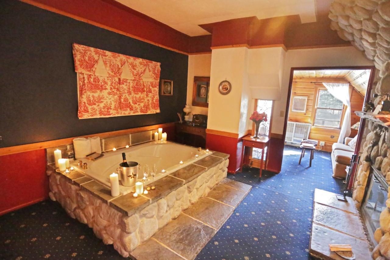 | Gold Mountain Manor