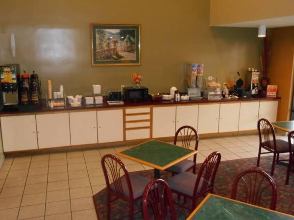| GuestHouse Inn St. Joseph