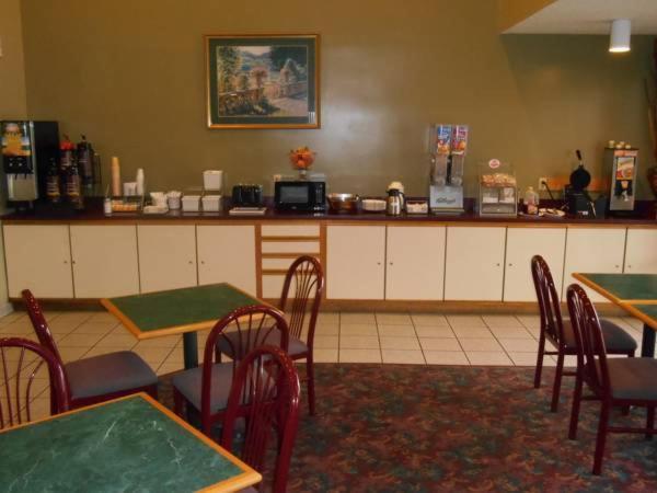 | GuestHouse Inn St. Joseph