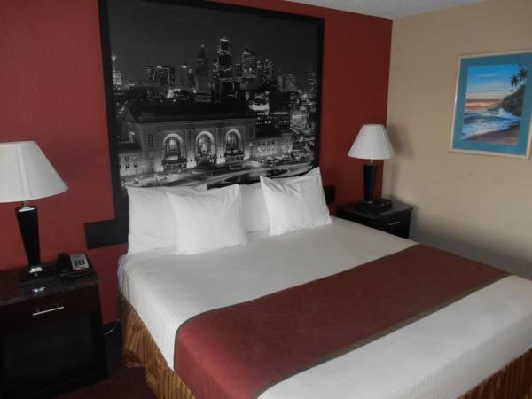 | GuestHouse Inn St. Joseph