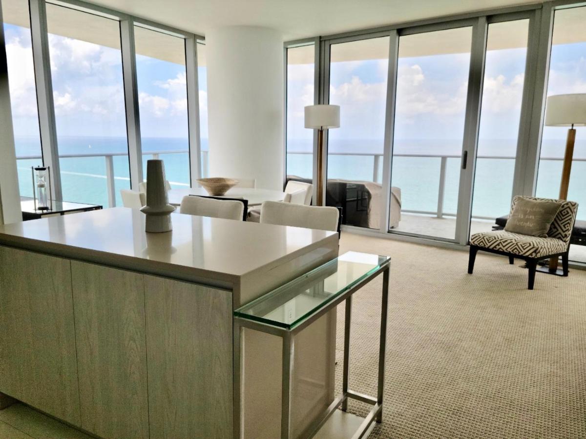 | Oceanfront Resident in luxury resort