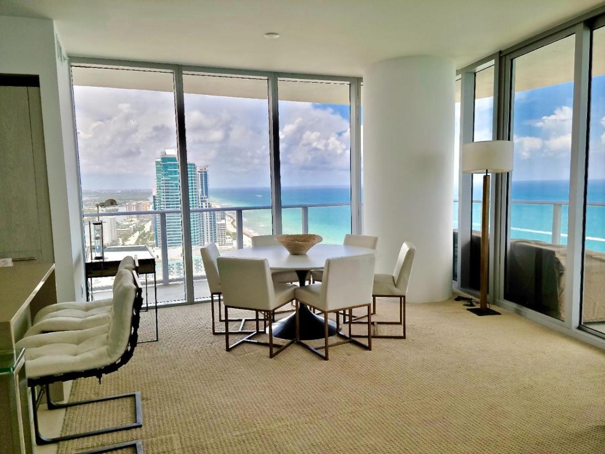 | Oceanfront Resident in luxury resort