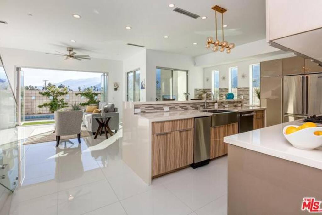 | A Modern Luxury Resort Style