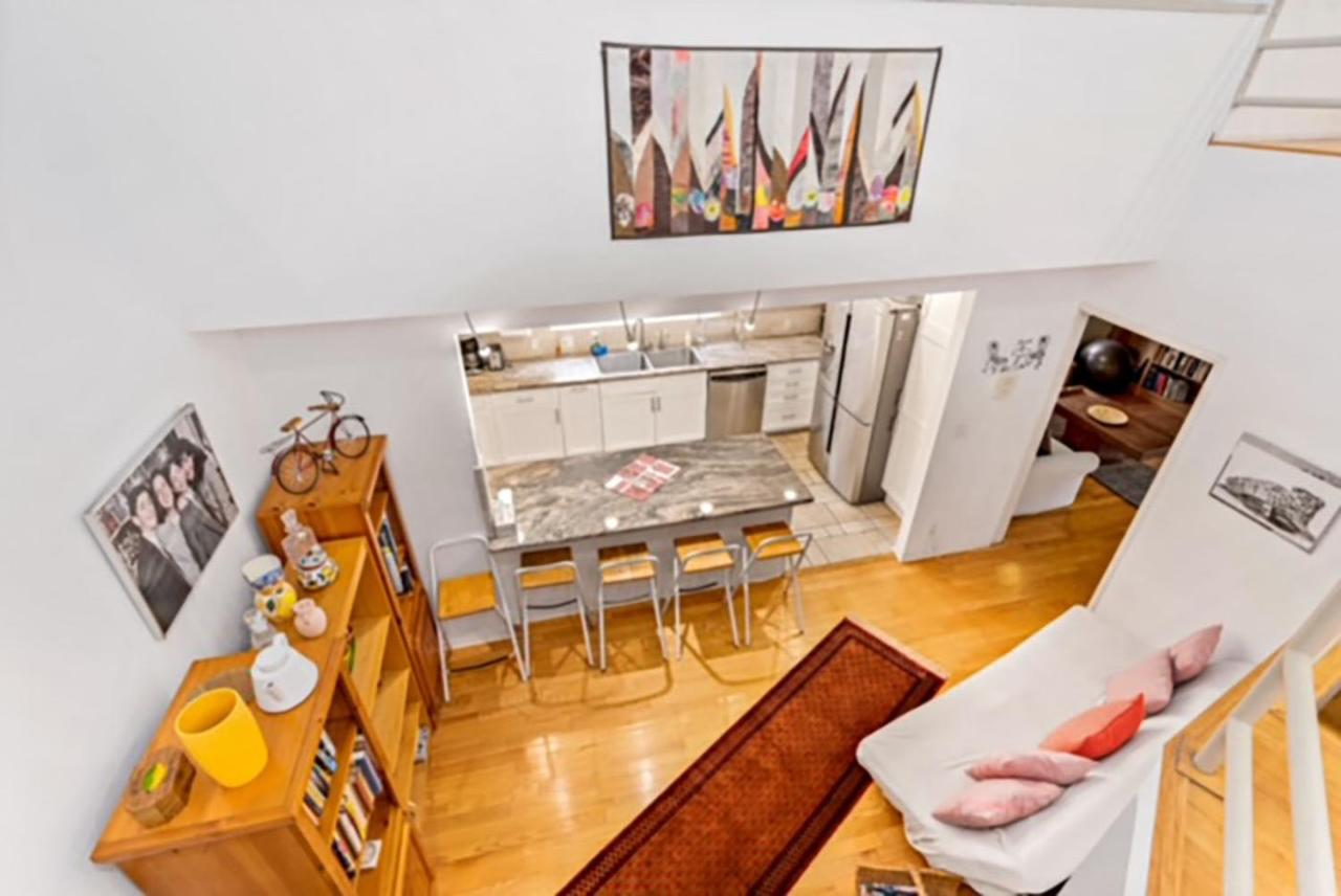  | Villa 3 bedrooms on Venice Beach Canal.