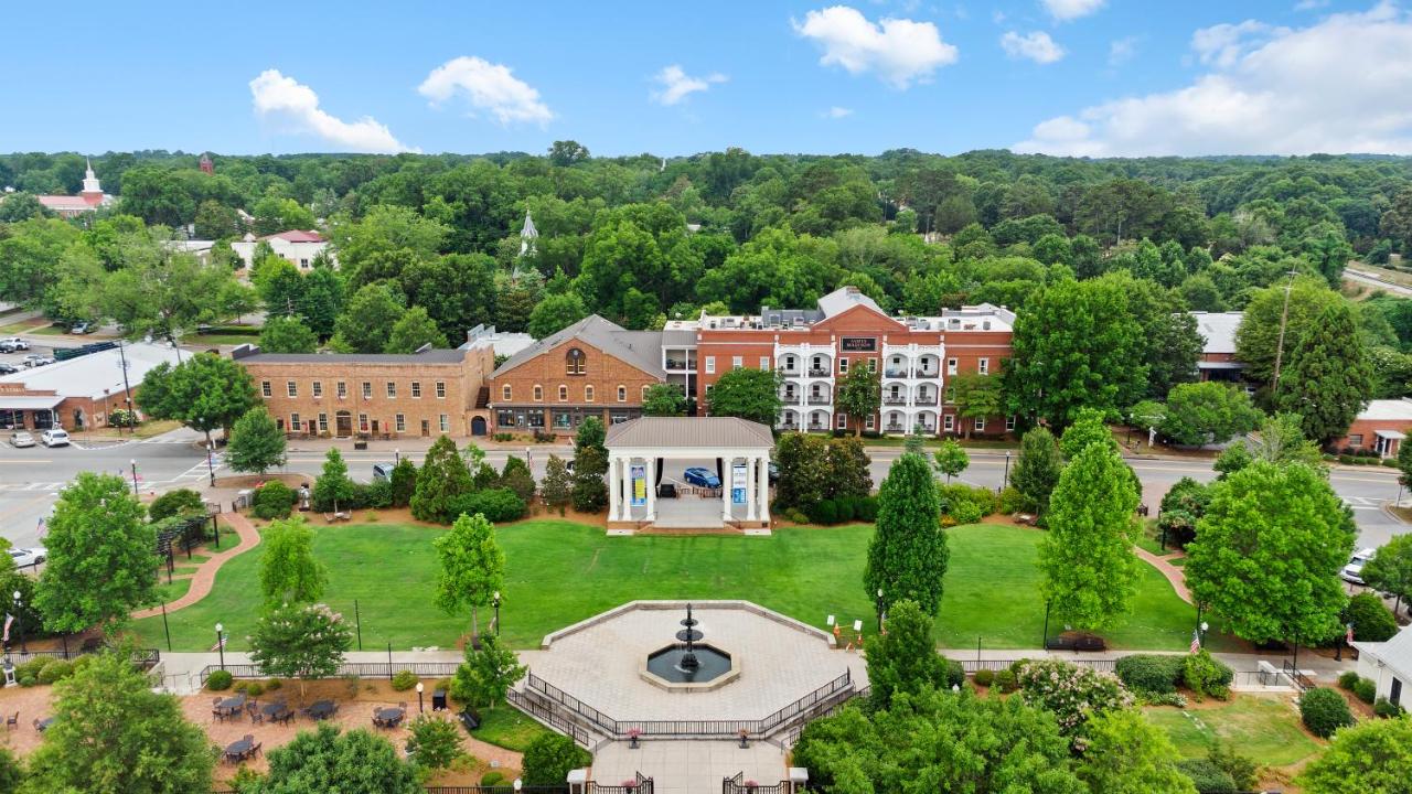  | The James Madison Inn