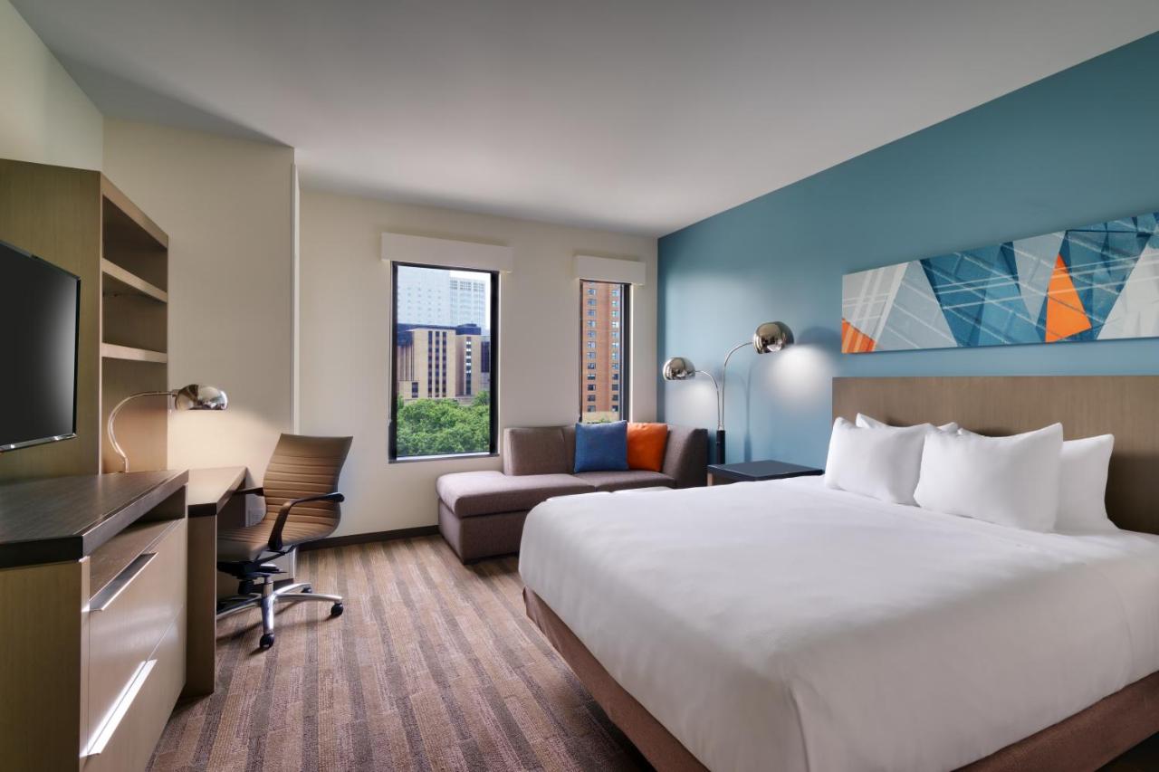 King Room at Hyatt House Rochester/Mayo Clinic Area